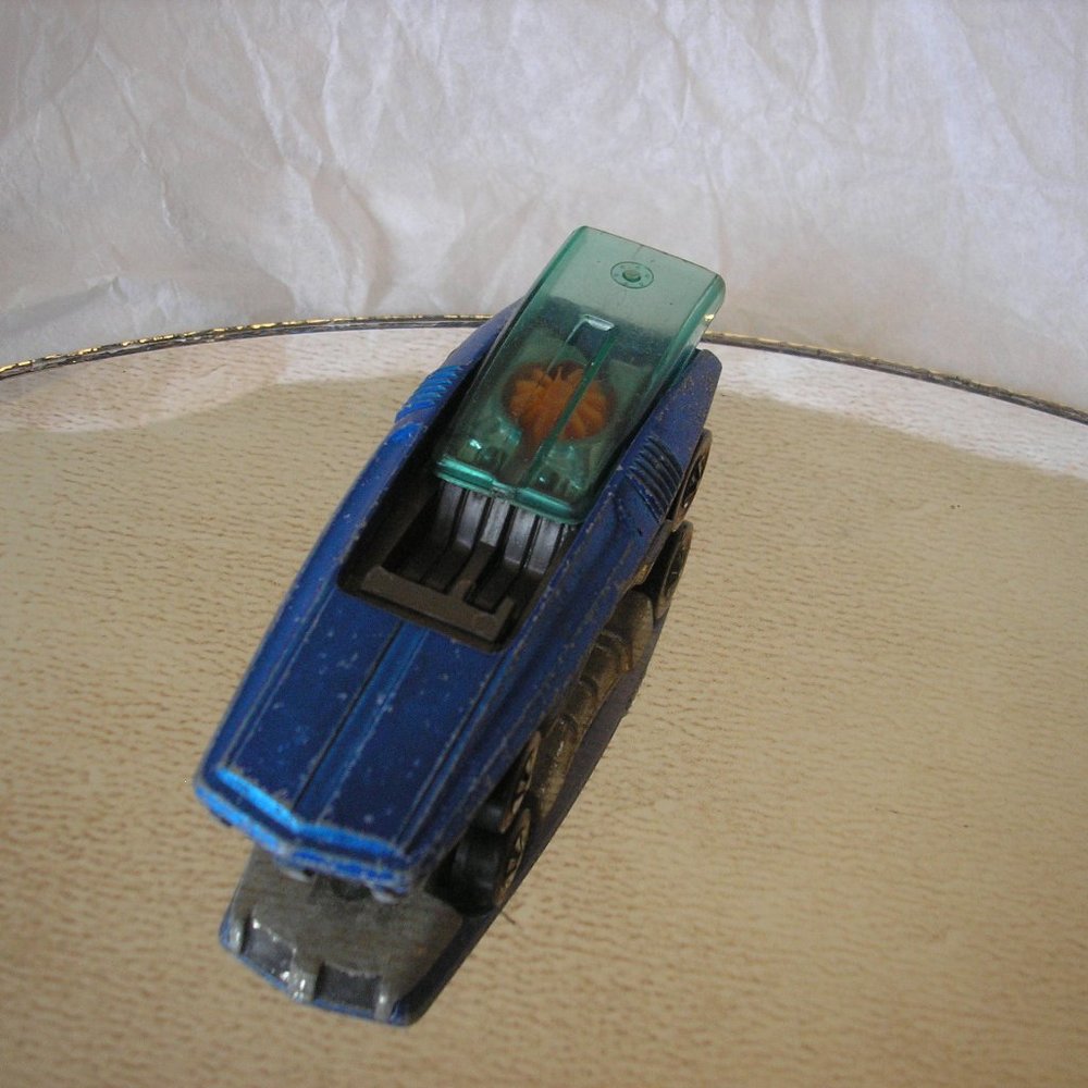Hot Wheels Redline Whip Creamer (1970) Blue